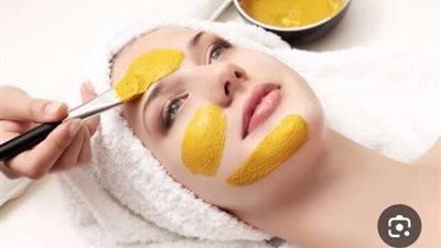 4 طرق فعالة  لماسك الكركم للحصول علي بشرة نضرة ومتوهجة