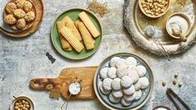 قبل الإفراط في تناولهما.. تعرف على السعرات الحرارية لكحك وبسكويت العيد