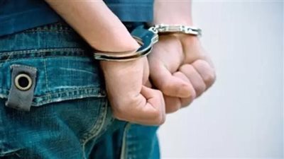 تحقيقات موسعة مع عاطل متهم بسرقة المساكن والشركات في القاهرة