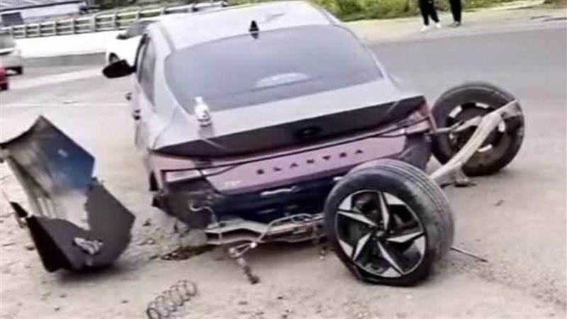هيونداي إلنترا