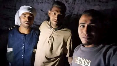 تكريم أبطال واقعة إنقاذ شاب من بين صخور الجبل بسوهاج