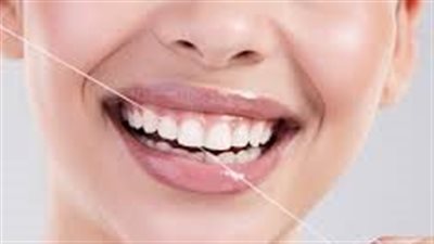  أخطاء شائعة يجب تجنبها أثناء تنظيف الأسنان.. تعرف عليها  