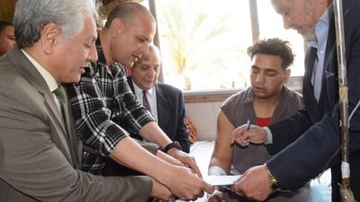 ضحية النمر.. رحلة عامل من آلام الأنياب المفترسة إلى التعويض بعمل جديد 