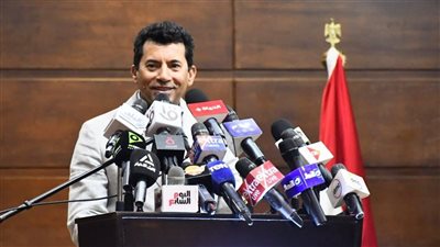 وزير الشباب: «لا خصخصة للأندية الرياضية وتطوير التحكيم أبرز أولوياتنا»