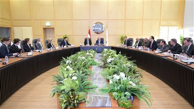«الوزير» يستقبل سفير السويد للتعاون في صناعة الأوتوبيس الترددي والسيارات الكهربائية