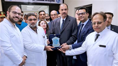 محافظ سوهاج يفتتح مبنى المعامل والأشعة بالمستشفى العام