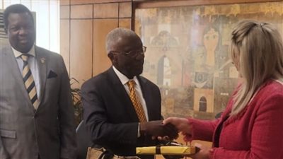وزير السياحة الأوغندي يعرب عن رغبة بلاده في تعزيز التعاون الثنائي مع مصر 