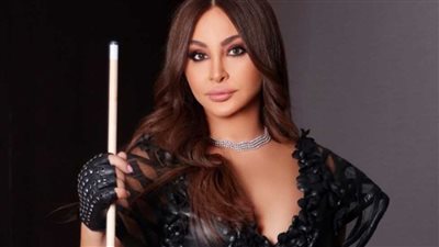 إليسا تستجيب لطلب طفل مريض سرطان وتزوره في المستشفى (فيديو)