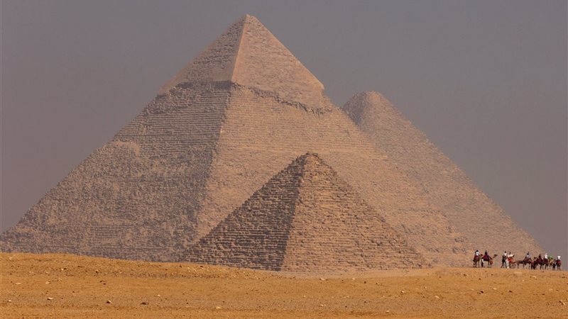 الأهرامات -أرشيفية
