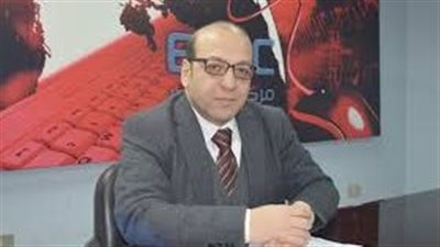 هل الاستثمار في الذهب هو الأكثر أمانا حاليا؟.. خبير اقتصادي يجيب