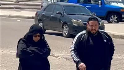 شيماء سيف وزوجها أول الحاضرين في جنازةً سليمان عيد (صور)