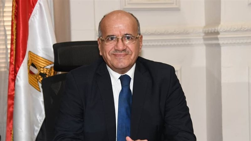  ثروت فتح الباب