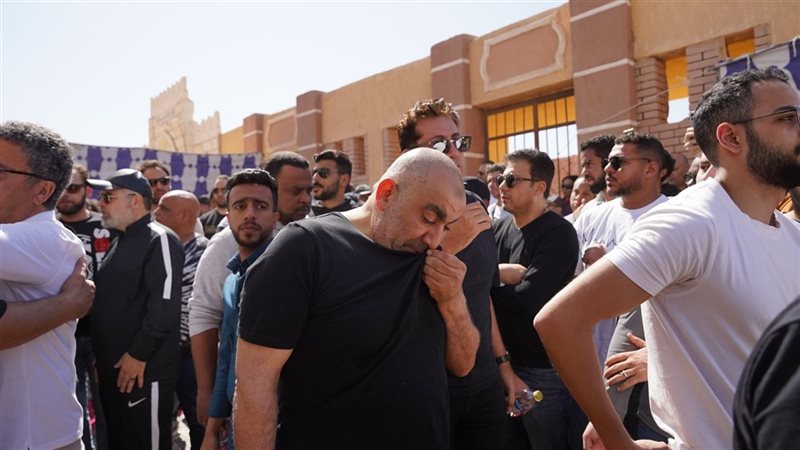 نجوم الفن في جنازة سليمان عيد