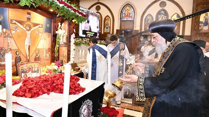 البابا تواضروس الثاني من صلوات الجمعة العظيمة 