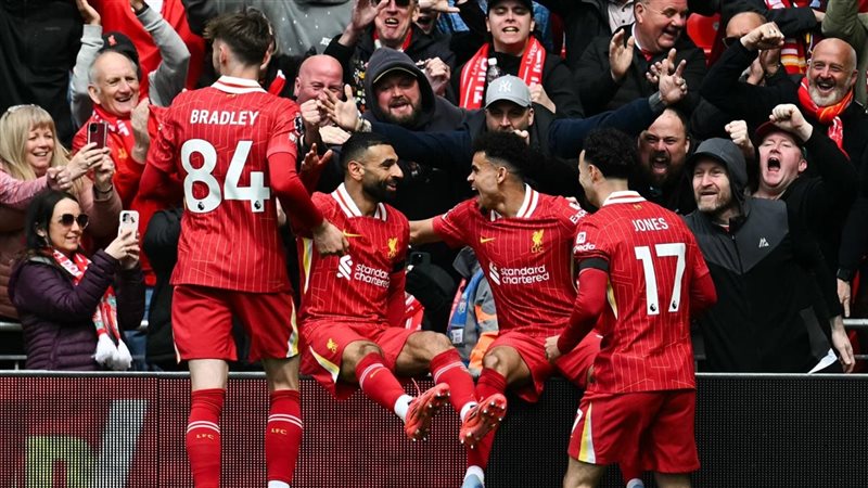 لاعبي ليفربول 