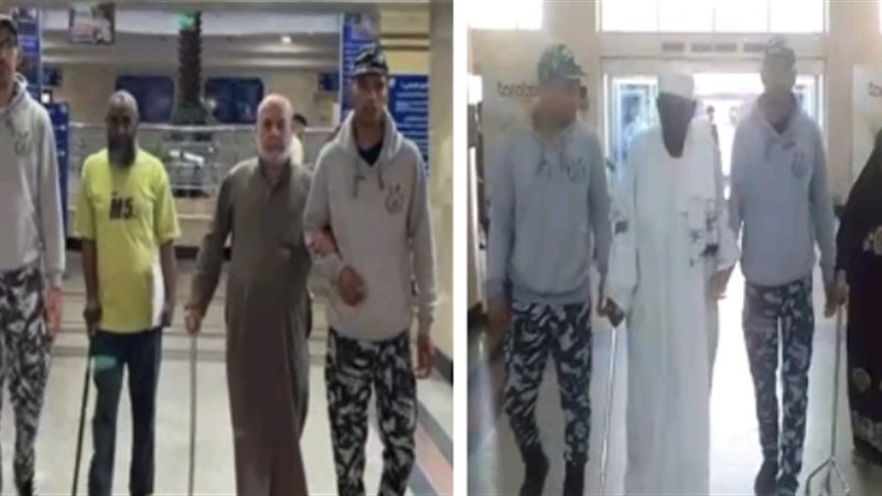 مساعدة رجال الشرطة كبار السن 