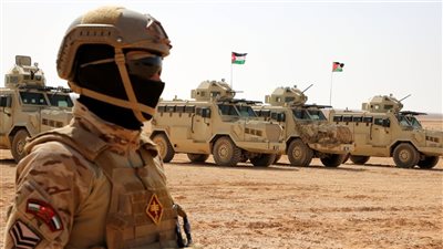 خبير عسكري أردني: الدبلوماسية والعقوبات تفوق الحرب.. والمؤشرات ترجح تفاهمات أمريكية إيرانية