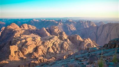 محافظ جنوب سيناء: الانتهاء من تنفيذ 90 % من مشروعات منطقة التجلي الأعظم بسانت كاترين 