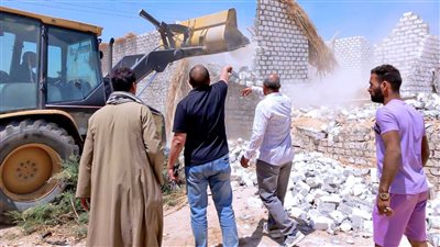 خلال 7 أيام، إزالة 72 حالة تعدي على أملاك الدولة والأراضي الزراعية بمحافظ سوهاج