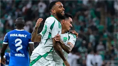 أهلي جدة يقصى الهلال بثلاثية ويتأهل لنهائي دوري أبطال آسيا للنخبة