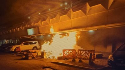 الحريق التهم المحل.. شاب يضرم النيران في نفسه بمنطقة بشتيل بالجيزة