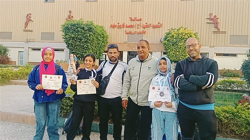 طلاب الفيوم الفائزين فى البطولة 