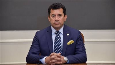 اجتماع ثلاثي لوزير الرياضة مع اتحاد الكرة والشركة المتحدة لبحث تطوير المنتخبات الوطنية