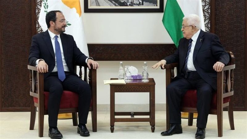 الرئيس الفلسطيني ونظيره القبرصي