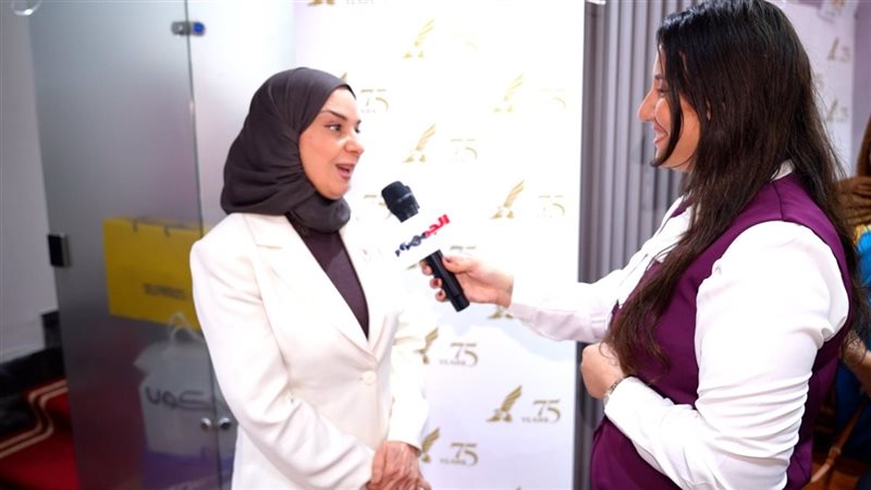 سفيرة البحرين ومحررة الجمهور 