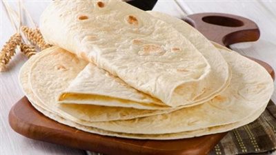 طريقة تحضير عيش التورتيلا في البيت خطوة بخطوة