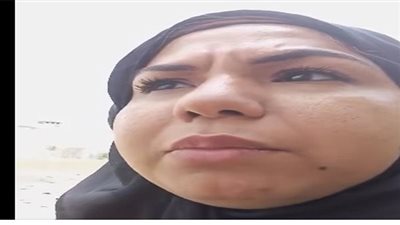 أم تنشر فيديو لتعنيف زوجها لها ولأولادها وتستغيث بالداخلية