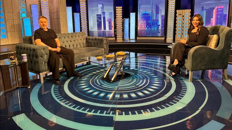 إيهاب فهمي والإعلامية يمني بدراوي