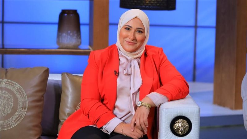 نجلاء نادر استشاري الصحة النفسية