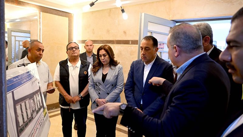 خلال زيارة رئيس الوزراء 