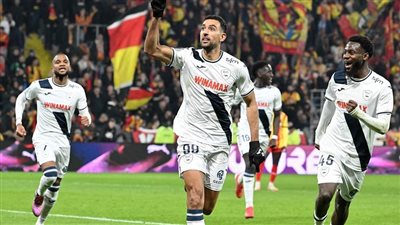 استبعاد كوكا من مباراة لوهافر ومارسيليا بالدوري الفرنسي بسبب الإصابة