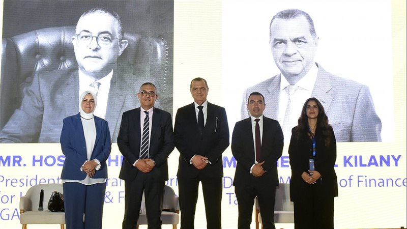 قمة رايز أب 2025