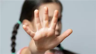 خبيرة تكشف أسرار لغة الجسد وقراءة المشاعر الحقيقية
