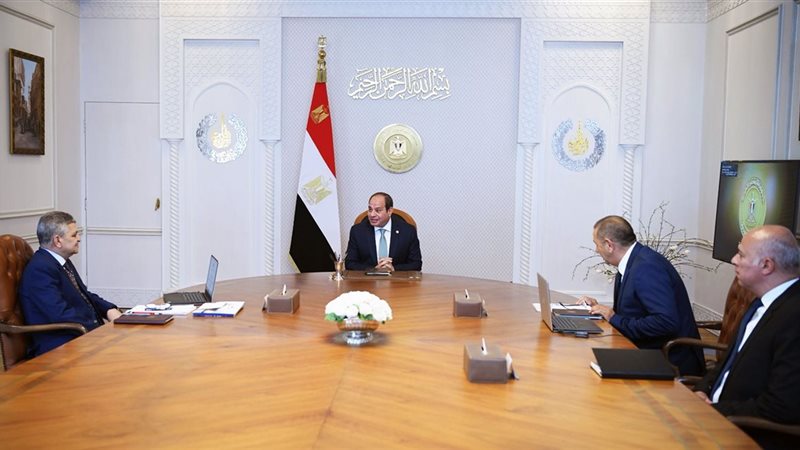 خلال الاجتماع 