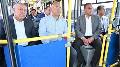 وزير النقل: الأوتوبيس الترددي يتم إنتاجه محليا تنفيذا لتوجيهات الرئيس السيسي