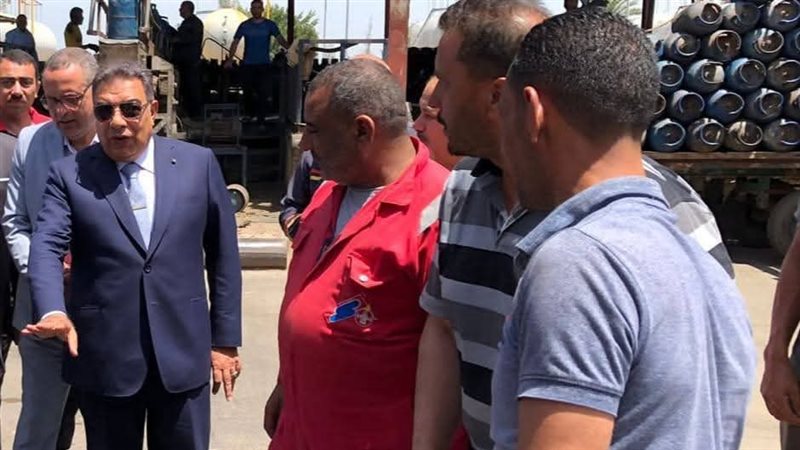 محافظ الدقهلية يحرر محضر تلاعب في أوزان أسطوانات الغاز