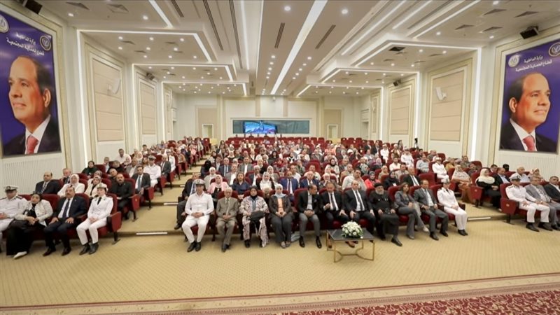 أولياء أمور الطلاب خلال زيارتهم لمراكز الإصلاح والتأهيل 