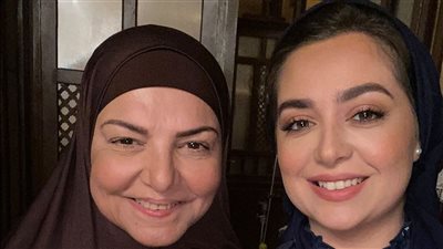 سعيدة بكواليس العمل.. عزة لبيب تنتظر عرض 