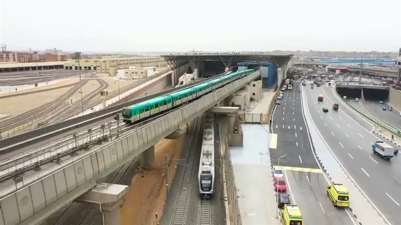 القطار الكهربائي الخفيف