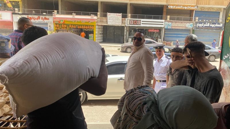 ضبط 1850 كجم دقيق بلدي مدعم