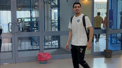 لاعبو بيراميدز يصلون استاد بترو سبورت استعدادا لمواجهة بتروجيت في الدوري
