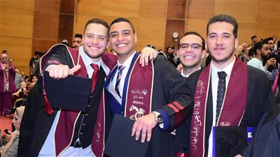 تعيين  269 معيد وطبيبًا مقيماً بالمستشفيات الجامعية في سوهاج 