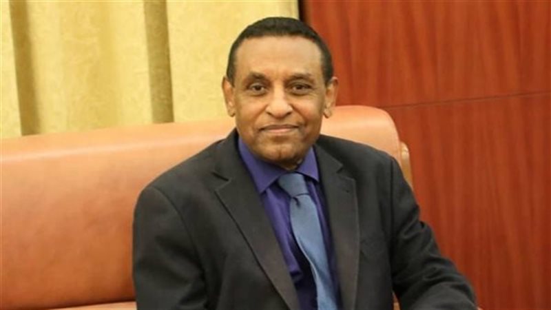 كامل إدريس رئيس وزراء السودان الجديد