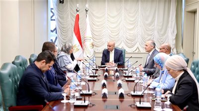 وزير التعليم يشهد توقيع بروتوكول تعاون مع مؤسسة “التعليم أولًا” 