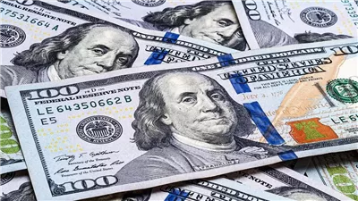تراجع مفاجئ لسعر الدولار أمام الجنيه المصري في 10 بنوك  