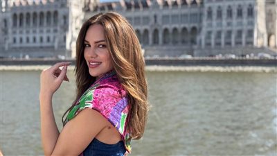 عبيدة أمير تنتهي من تصوير كليبين في بودابست وعرضهما خلال أيام